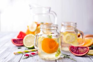 Bebidas refrescantes de verano: recetas deliciosas para disfrutar del Sol
