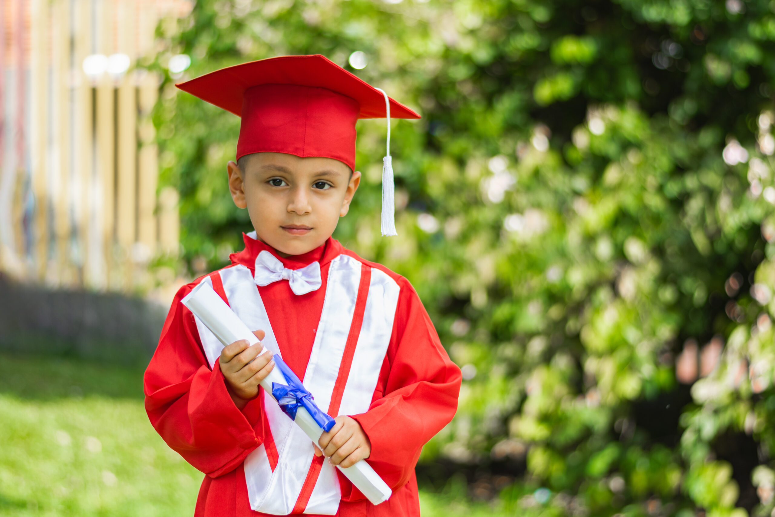 ¡Los mejores trajes de graduación para niños de kinder!